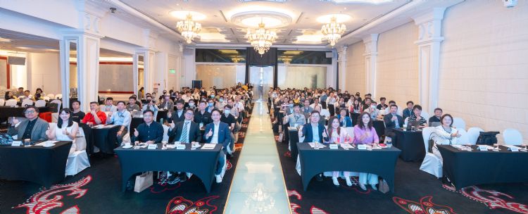 匯聚產官學研發能量！「領航資安・智禦威脅」研習現場，近200位資安專家共同見證安全新契機。精誠軟體服務