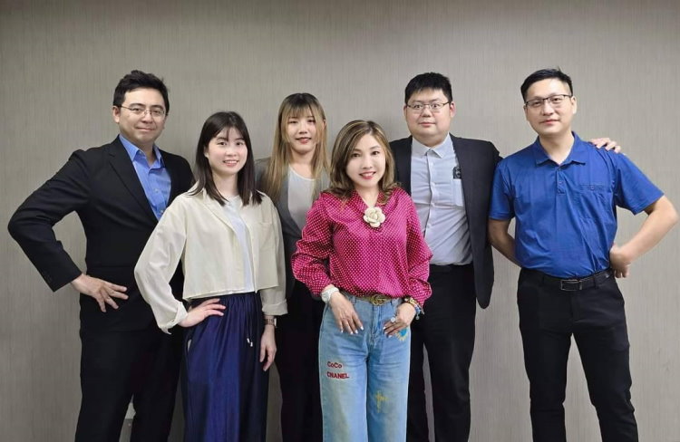 精誠軟體服務AI技術團隊運用GenAI x GPT技術開發「AIxGPT多軸轉型套件包」應用方案。